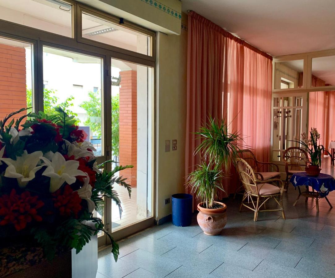 B&B Continentale Scalea Exteriör bild